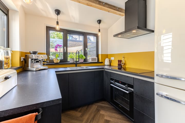 Photo 7 of Weverstraat 14