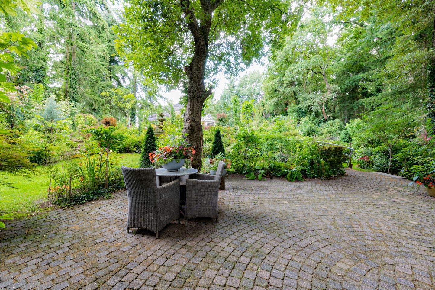 Photo 35 of Patersweg 9