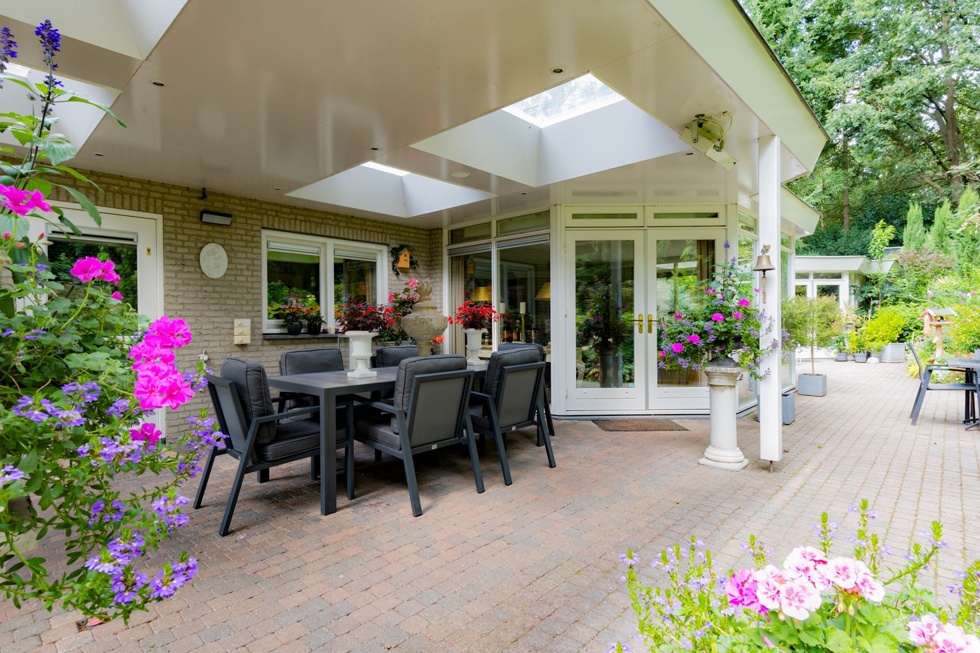 Photo 39 of Patersweg 9