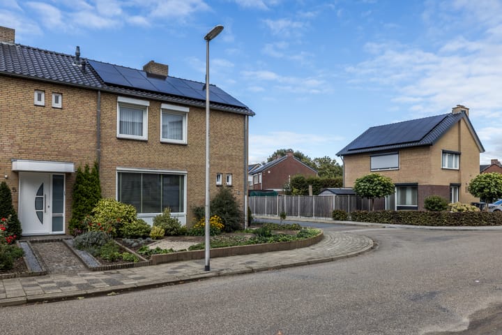 Foto 39 van Leon Biessenstraat 7