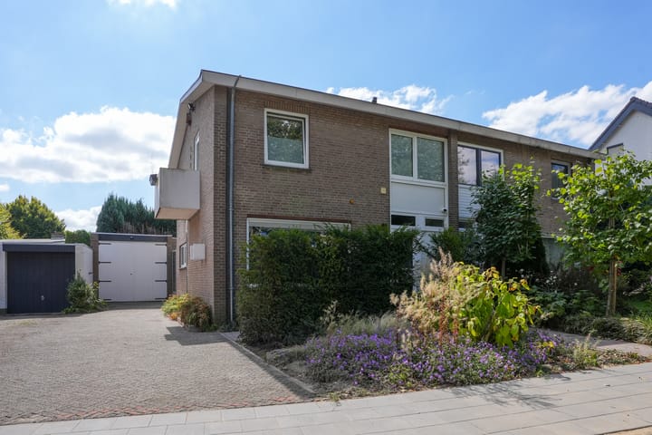 Foto 1 van Einthovenstraat 10