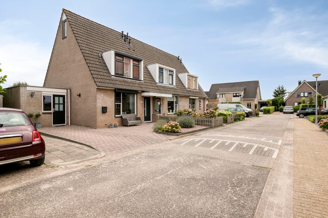 Photo 47 of Tabaksland 59