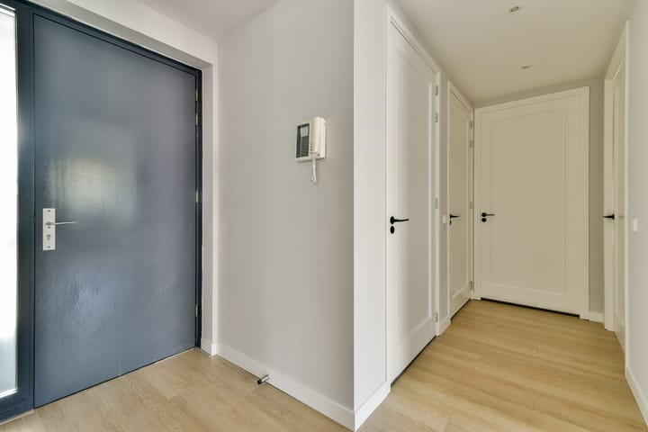 Foto 13 van Johan van der Keukenstraat 194