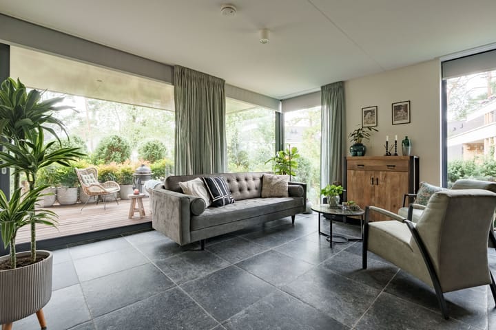 Photo 4 of Prinses Catharina Amalialaan 147