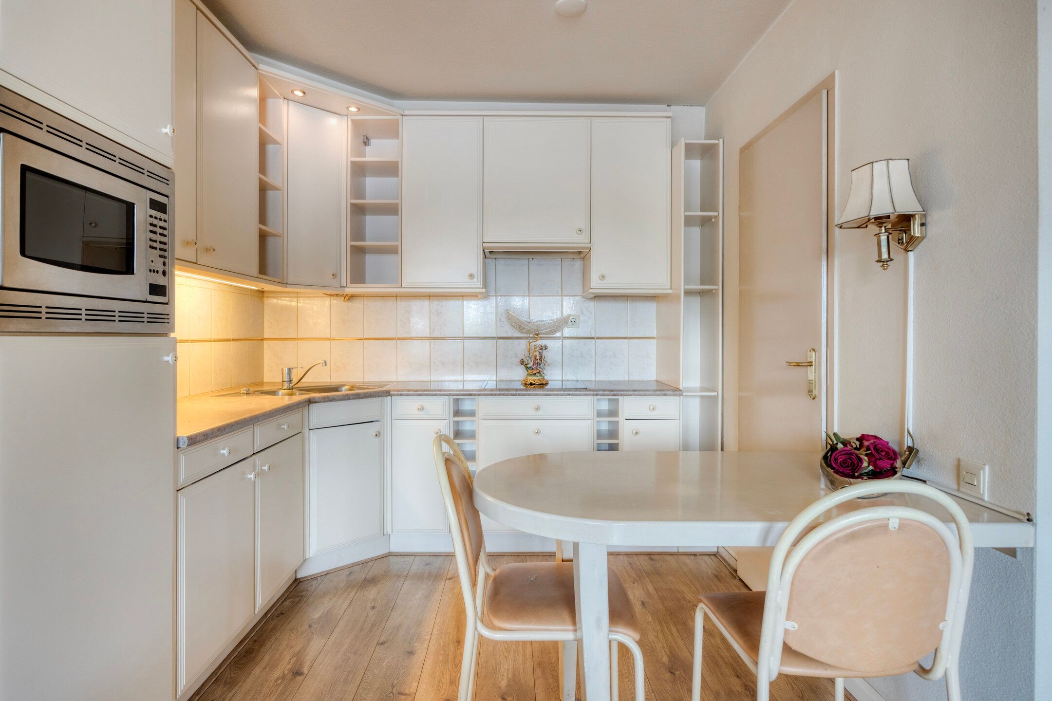 Foto 12 van Parallelweg 6