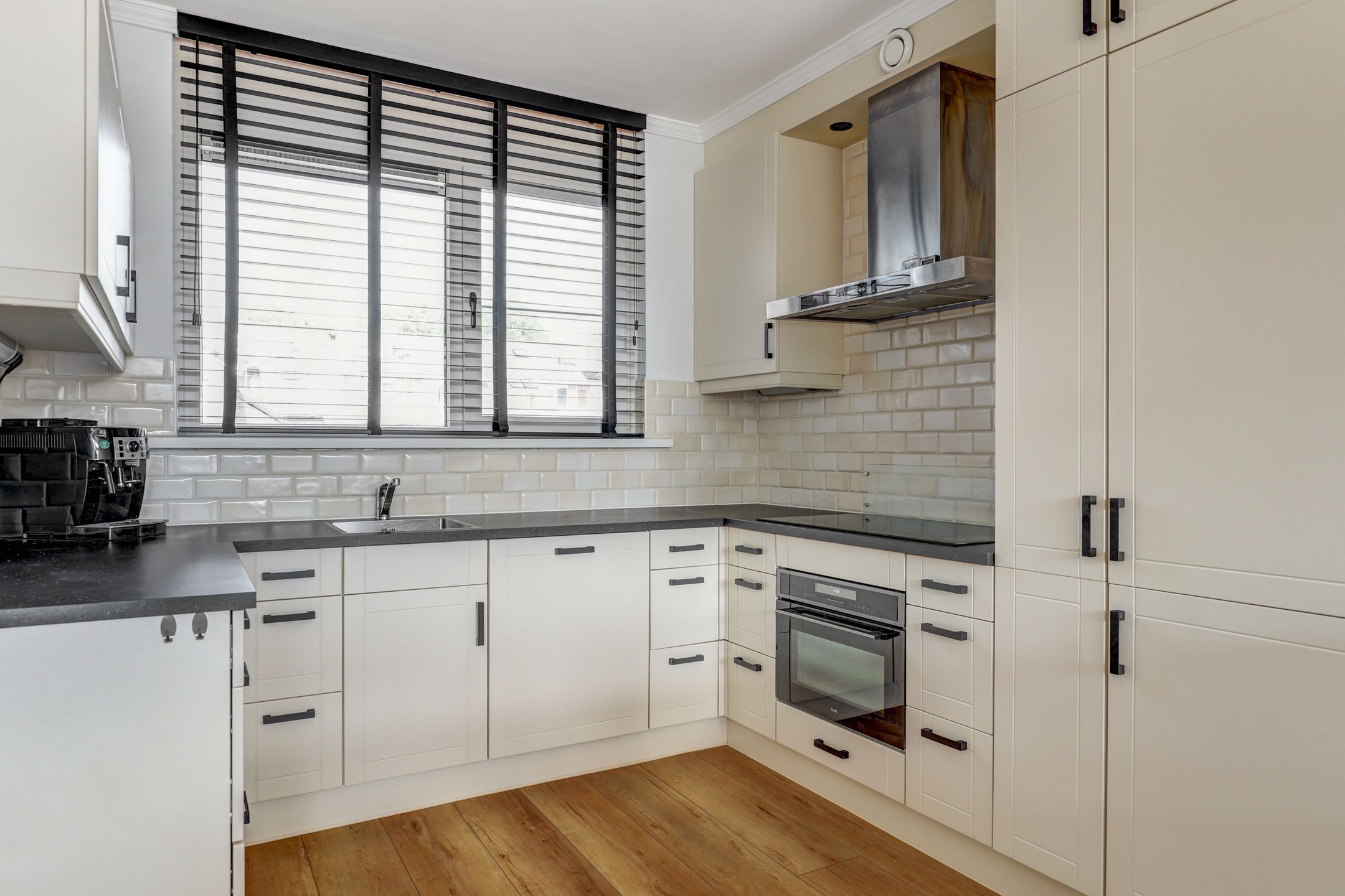 Foto 3 van Kruiszwin 3716