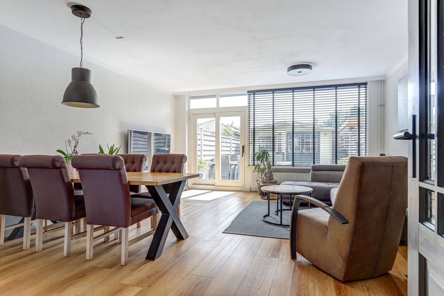 Foto 10 van Kruiszwin 3716