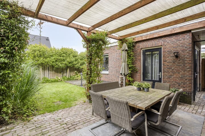 Foto 5 van Maatschappijstraat 6