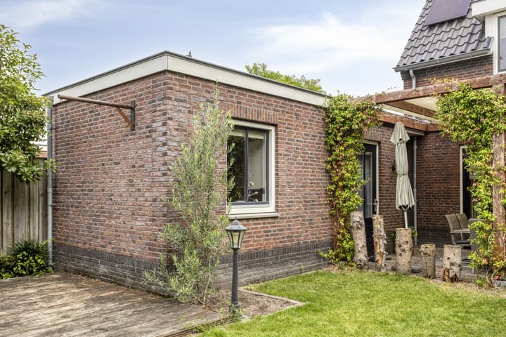 Foto 33 van Maatschappijstraat 6