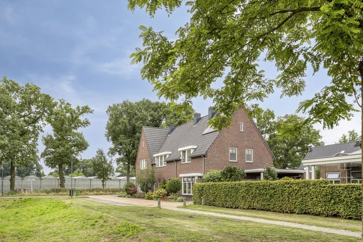 Foto 6 van Maatschappijstraat 6