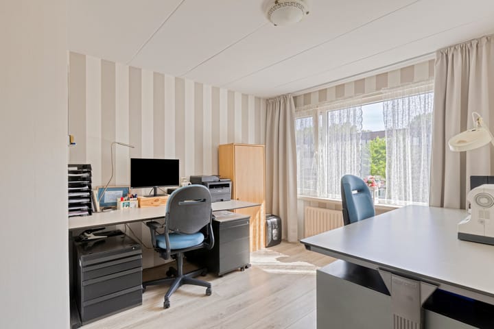 Photo 20 of Pijnboomstraat 18