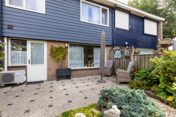 Photo 30 of Pijnboomstraat 18