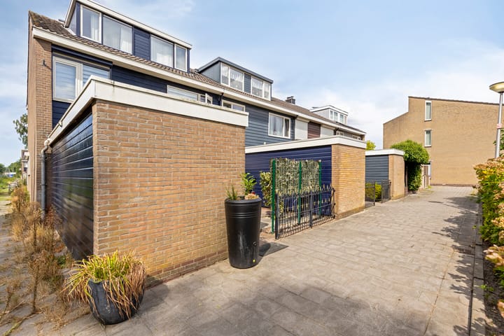 Photo 34 of Pijnboomstraat 18