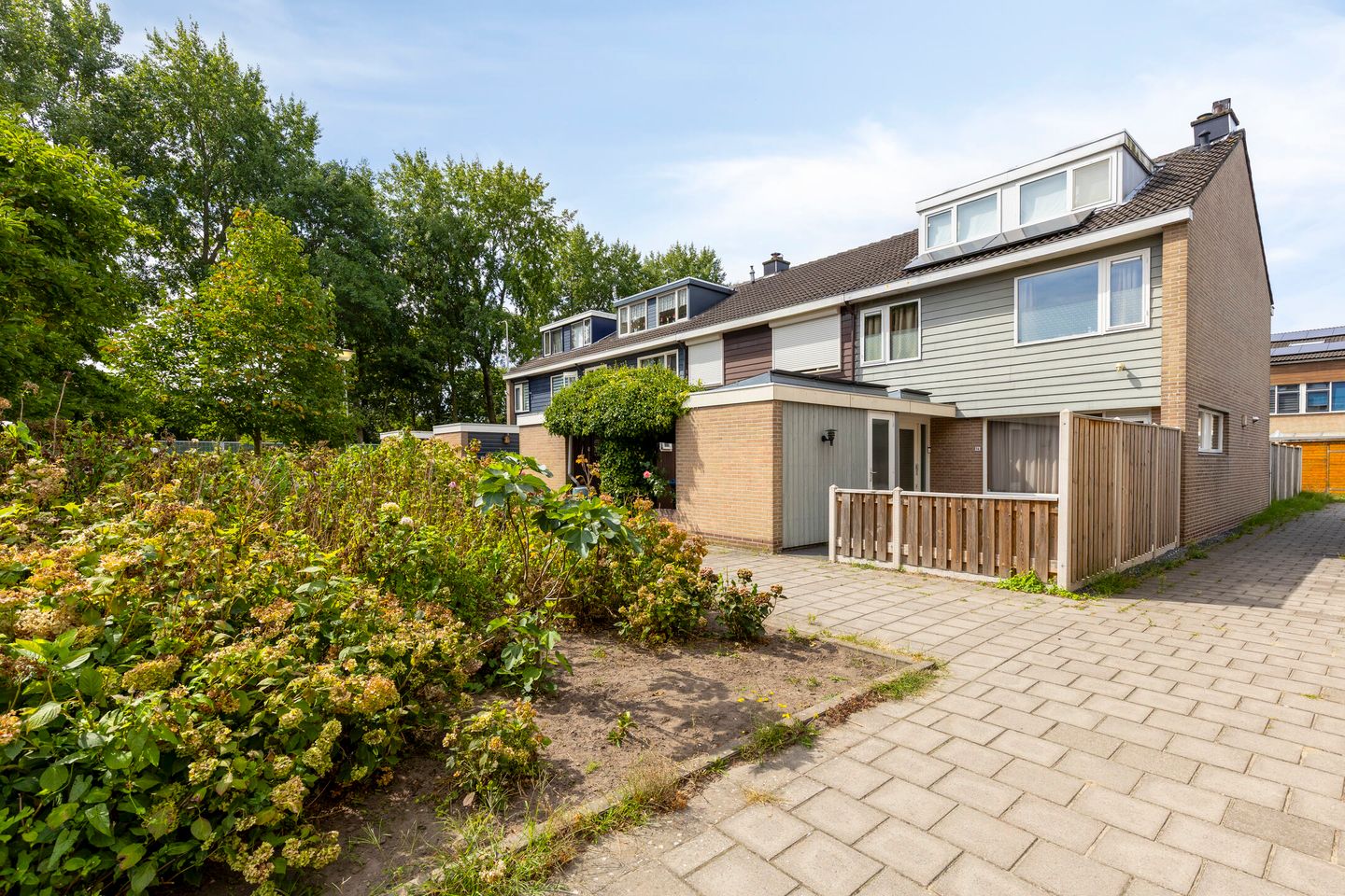 Foto 35 van Pijnboomstraat 18