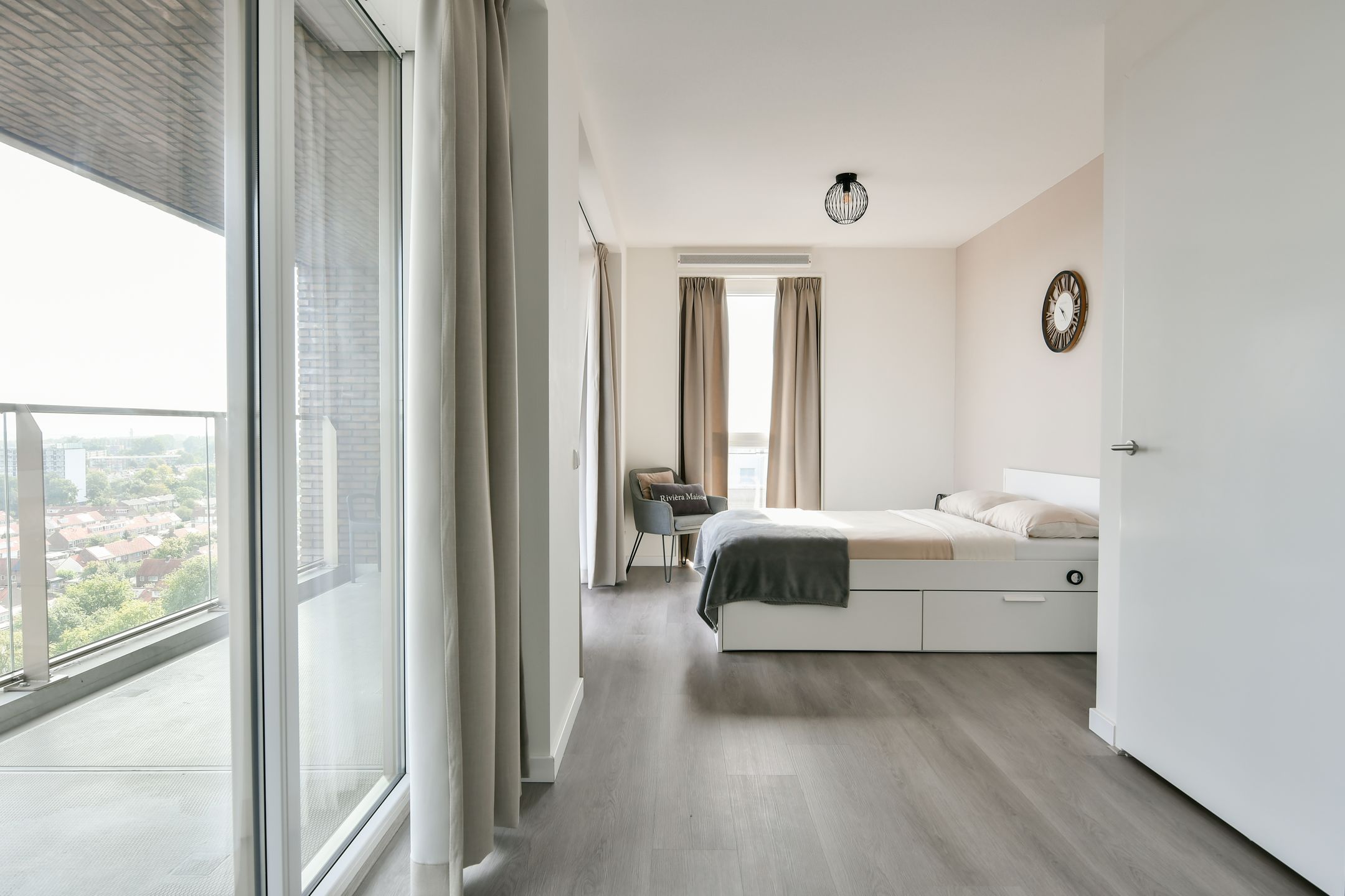 Foto 15 van Albertina Agnesstraat 264