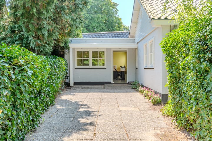 Foto 26 van Karel de Grotelaan 82