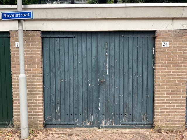 Photo 1 of Ravelstraat 24