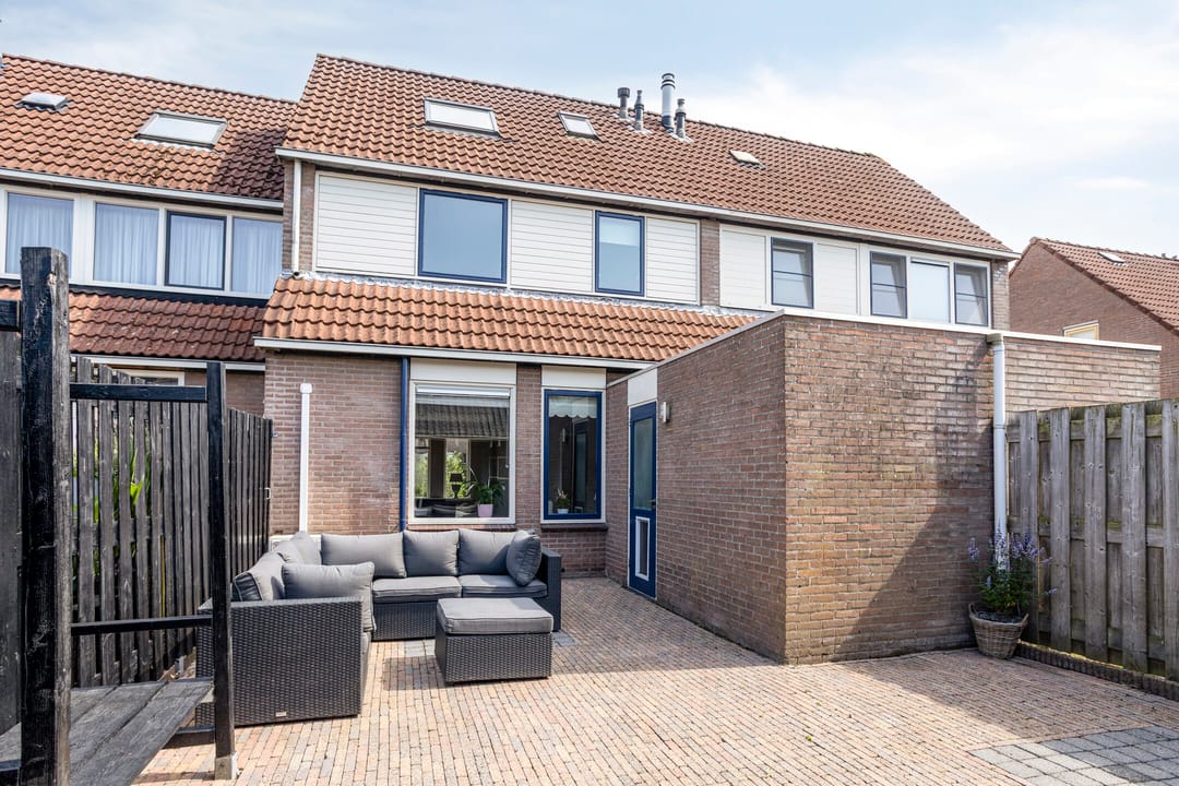 Foto 2 van Burgemeester van Weringstraat 75