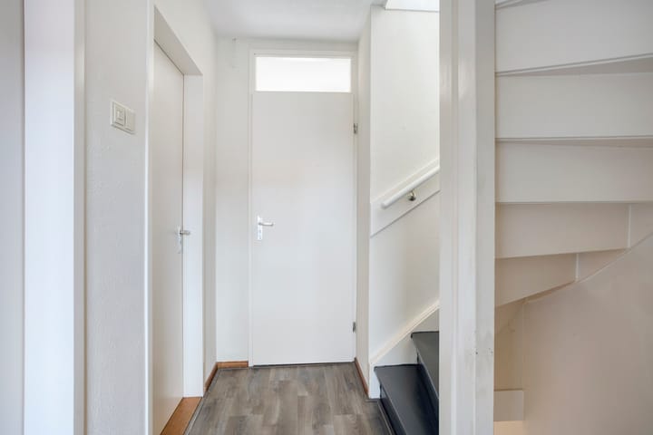 Foto 24 van Burgemeester van Weringstraat 75