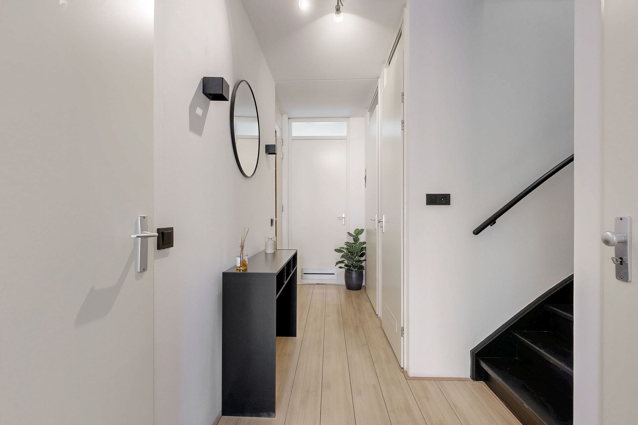 Photo 12 of Bilderdammerweg 84-A