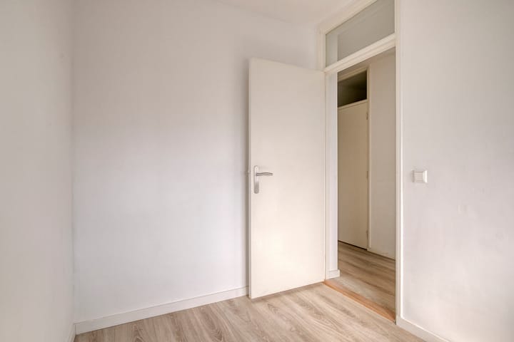 Foto 10 van Bart Verhallenplein 37