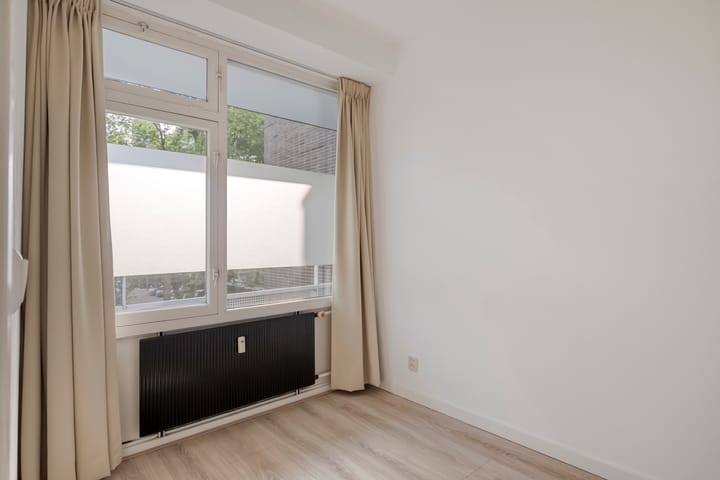 Foto 8 van Bart Verhallenplein 37