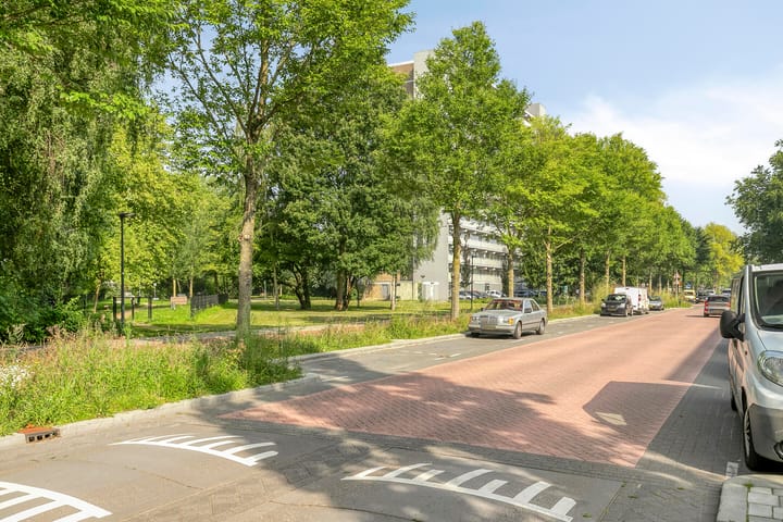 Foto 24 van Bart Verhallenplein 37