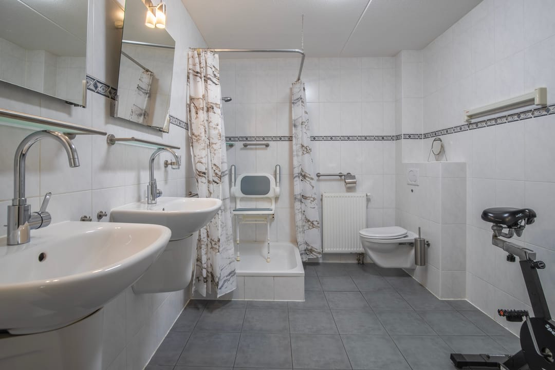 Foto 31 van Raadhuisplein 15-14