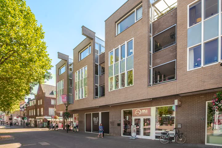 Foto 34 van Raadhuisplein 15-14