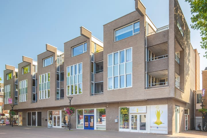 Foto 36 van Raadhuisplein 15-14