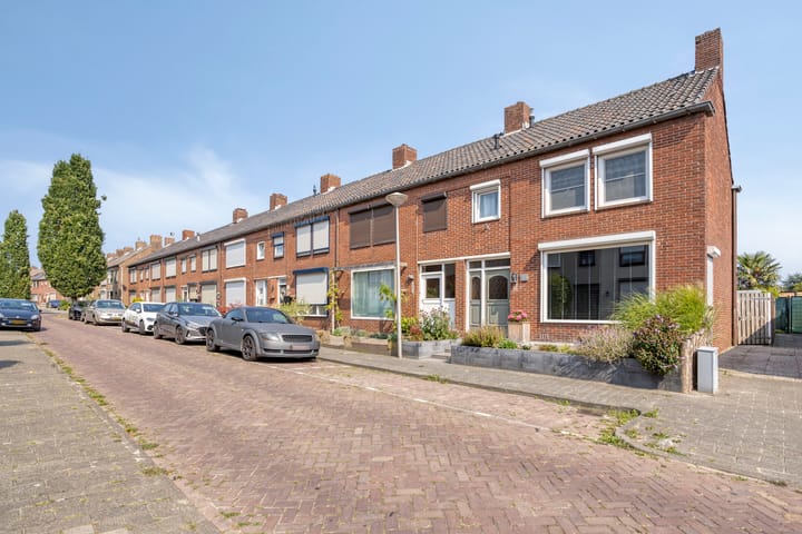 Foto 28 van Europastraat 2