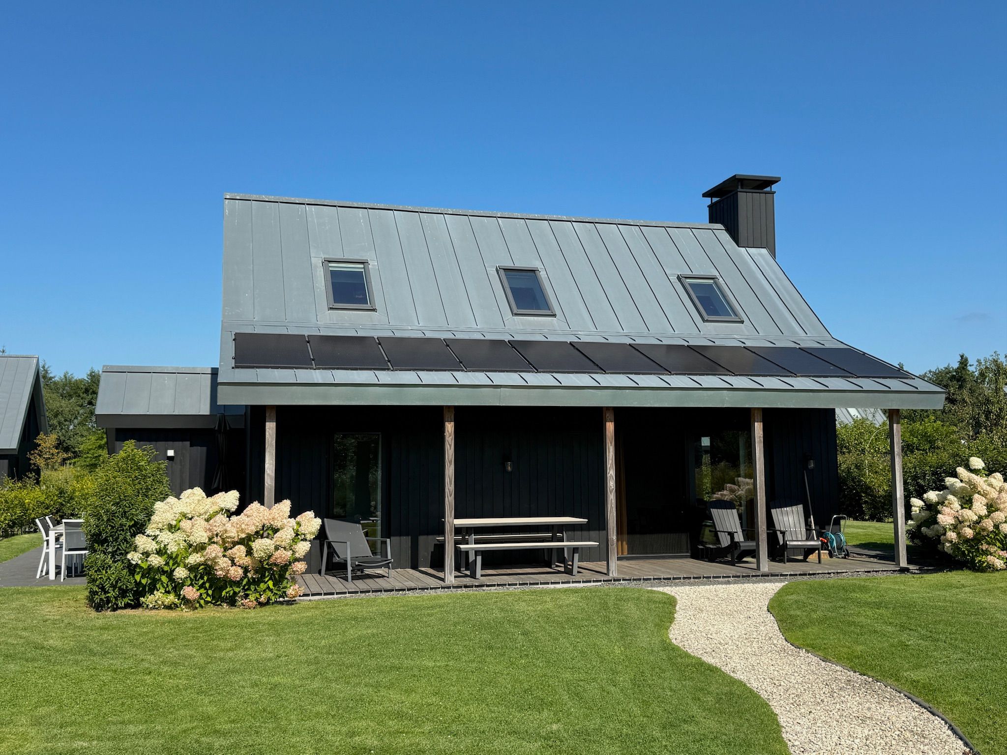 3-bedroom freehold villa in Sint Nicolaasga — photo 3 of 5