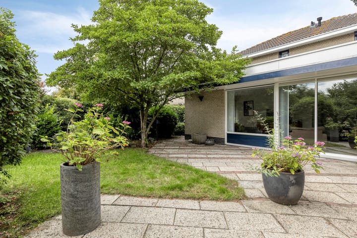 Foto 4 van Brucknerstraat 10