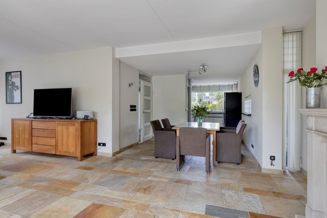 Foto 8 van Brucknerstraat 10