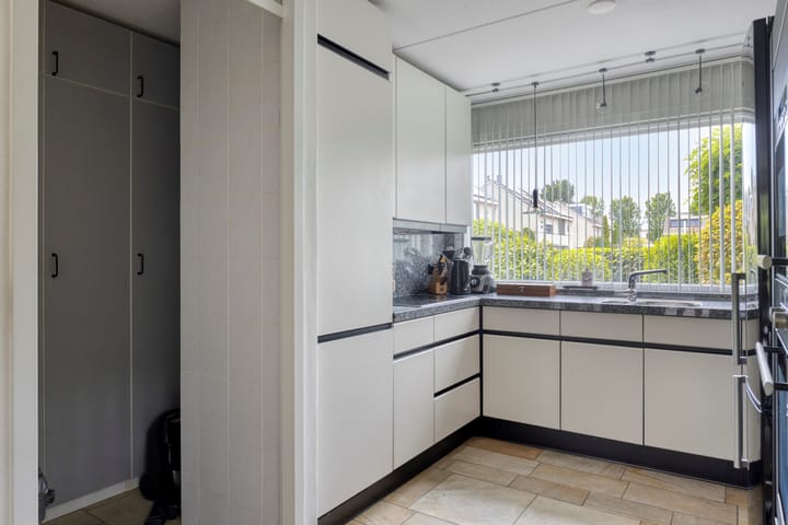 Foto 12 van Brucknerstraat 10