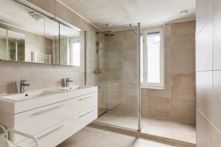 Foto 17 van Brucknerstraat 10