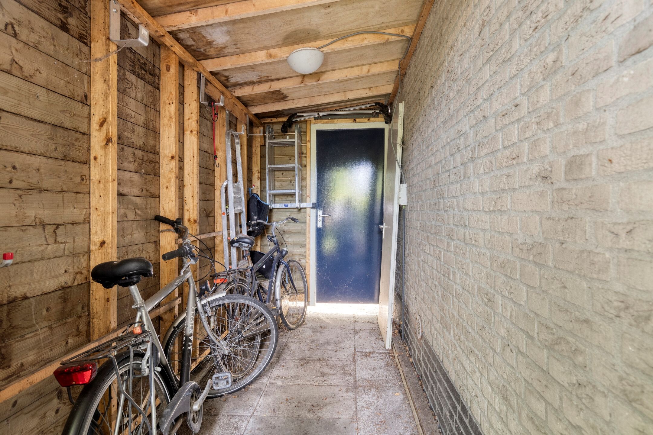 Foto 24 van Brucknerstraat 10