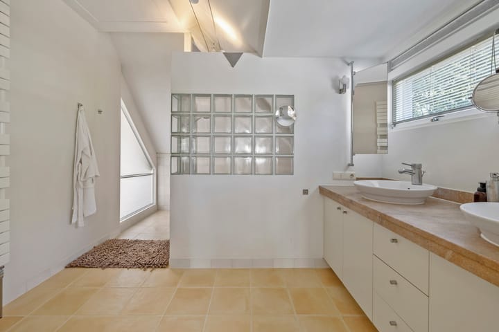 Foto 25 van Wijkplaats 64