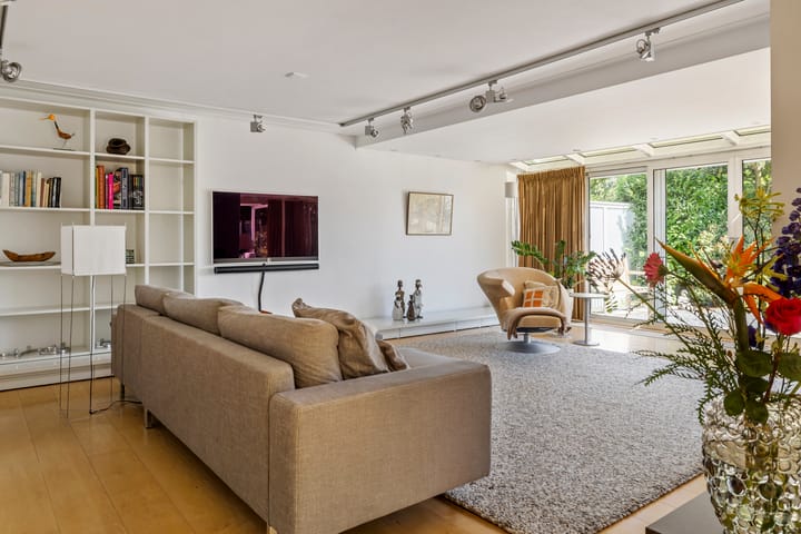 Foto 8 van Wijkplaats 64