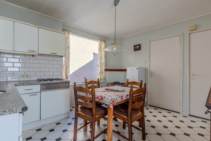 Photo 12 of Bergsestraat 1