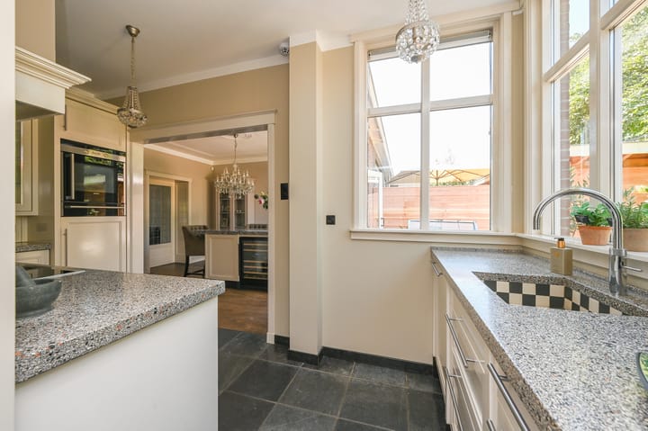 Foto 8 van Rozenlaan 13