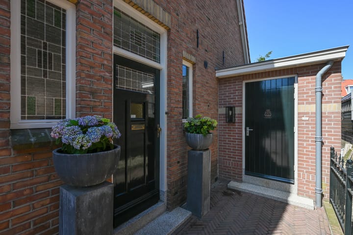 Foto 67 van Rozenlaan 13