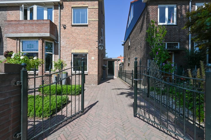 Foto 68 van Rozenlaan 13