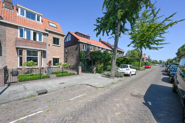 Foto 72 van Rozenlaan 13