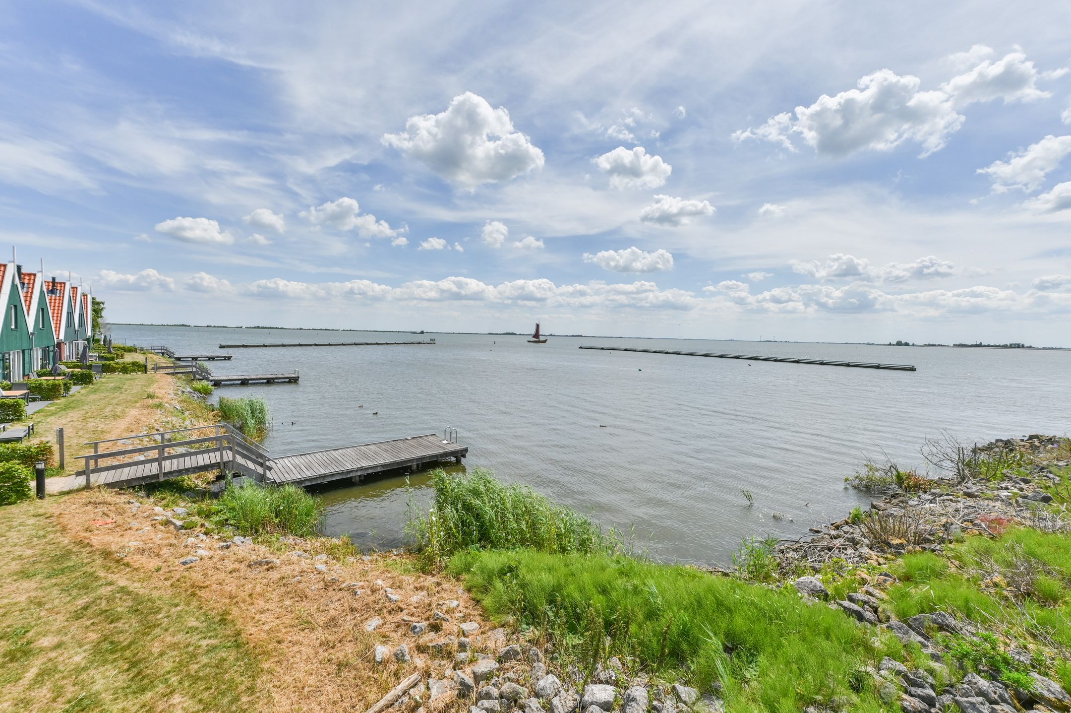 3-bedroom freehold villa in Volendam — photo 3 of 5