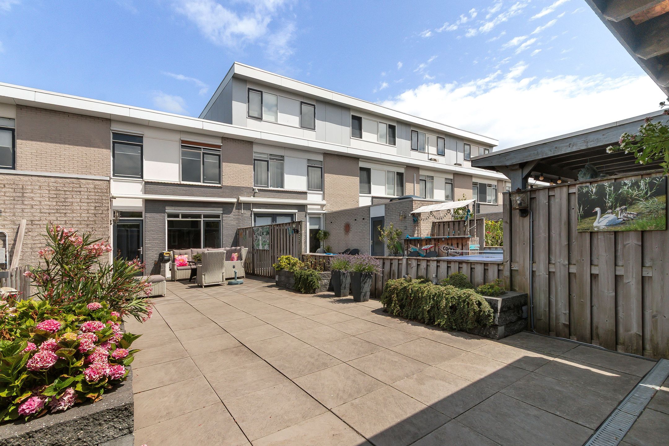 Photo 18 of Mahonie 226