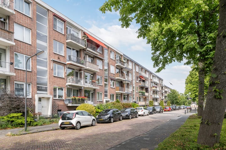 Foto 24 van G.A. Brederolaan 61-B