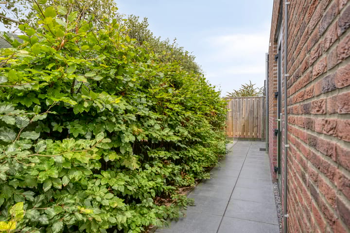 Photo 31 of Kloosterstraat 1