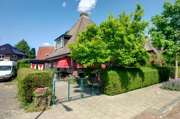 Photo 2 of Zuiderlaan 19