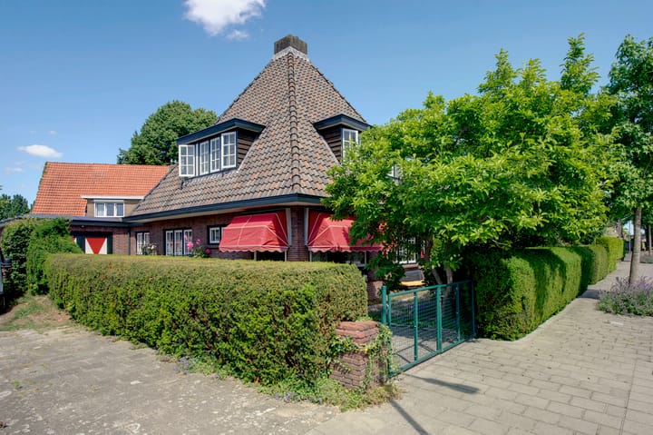 Photo 3 of Zuiderlaan 19